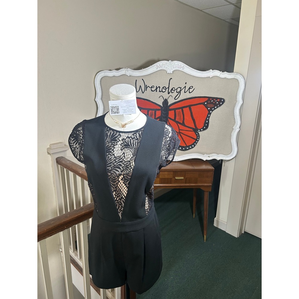 BCBG Max Azria Lace Romper | NWT Cocktail Romper | Black & Nude Size 2